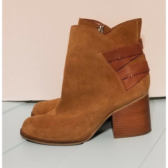 MIA Heritage Genessa Bark Chestnut Brown Suede Strappy Stacked Heel Booties 8.5 - Picture 3 of 9